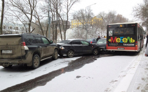 ДТП на въезде во Владимир: собралась длинная пробка в обе стороны