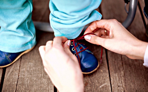 Как выбрать товар для детского магазина обуви: советы новичкам