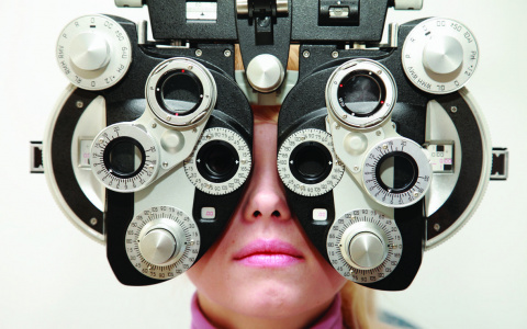 Не слушайте это: 4 мифа про зрение, которые могут испортить ваше здоровье