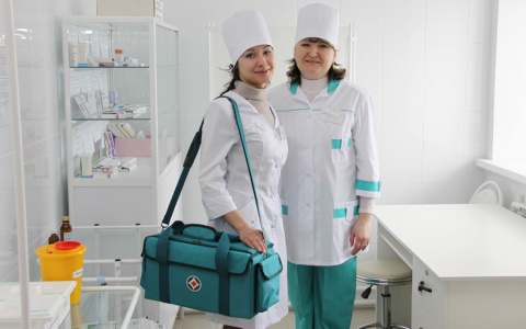 15 сельских медиков поощрили за работу путевками в Крым