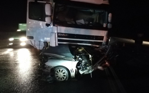 Смертельное ДТП во Владимире: легковушку с людьми раздавил грузовик