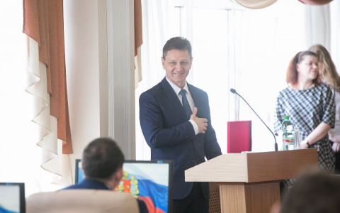 Губернатор Сипягин примет участие в общегородском субботнике