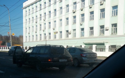 ДТП на Большой Нижегородской образовало за собой большую пробку