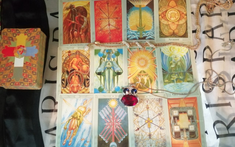 Владимирский таролог раскрыла каким знакам повезет в июне, а каким нет