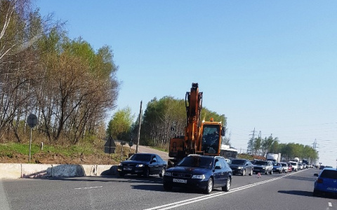 Пекинка встала в жёсткую пробку из-за ДТП у Ивановских мануфактур