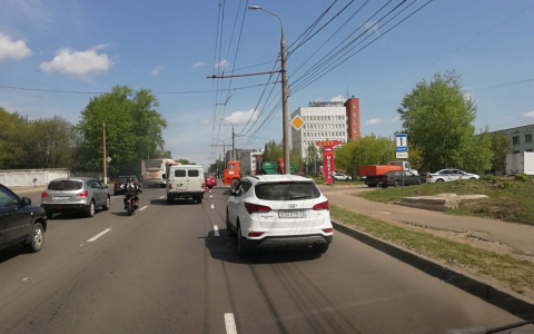 Авария в районе ВХЗ собрала за собой небольшой затор