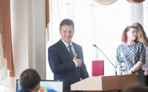 Губернатор Владимирской области за год заработал более 2 миллионов рублей