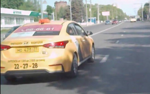 Во Владимире школьник едва не стал жертвой торопливого таксиста (видео)