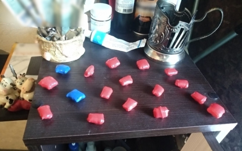 Молодая пара попалась на "тайниках-закладках" в Коврове