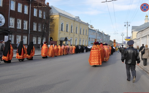 Движение в центре Владимира ограничат ради Крестного хода