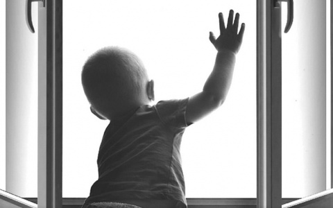 Трёхлетняя девочка выпала из окна во Владимире