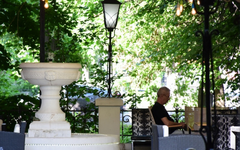 Более 50 летних кафе во Владимире ожидают гостей с июня