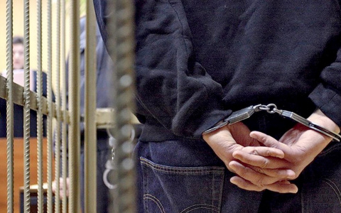 15-летняя девочка избила насильника и сбежала от него