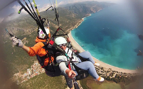 Олюдениз: параплановый рай с лампами-тыквами, Артемидой и Парацельсом