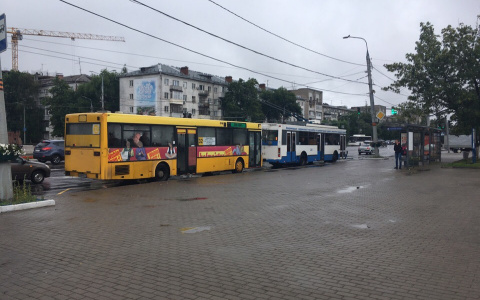 Сколько поездок предусмотрено с городской транспортной картой?