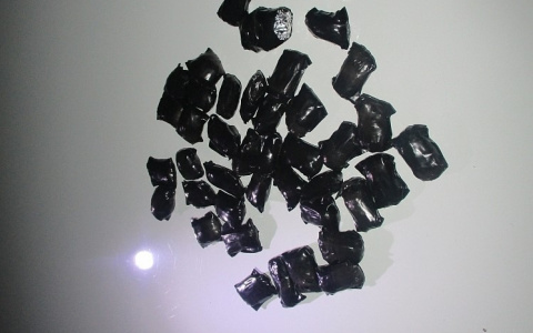 Пойманы с поличным: двоих покровчан задержали с наркотиками прямо на улице