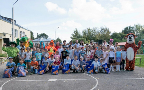 Спонсоры выделили 3,4 миллиона рублей на сборы владимирских детей в школу