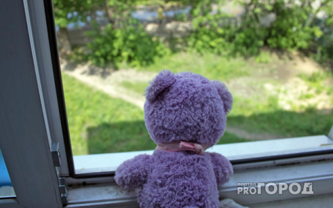 В Юрьевце из окна второго этажа выпал двухгодовалый ребенок