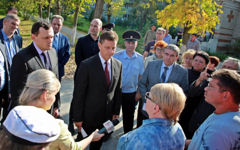 На месте трагической смерти подростков в Мелехово губернатор пообещал установить  светофор