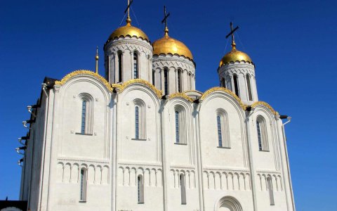 5 дверей, 4 решетки и 4 крыльца: реставрация Успенского собора обойдется в 2 млн рублей