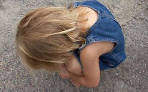 Во Владимире под лестницей сотрудники полиции нашли двухлетнюю девочку