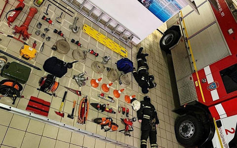 Владимирские спасатели приняли участие в необычном флешмобе в стиле "тетрис"