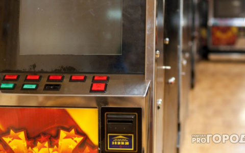 Во Владимире сотрудник полиции "крышевал" игроманов за 60 000 рублей