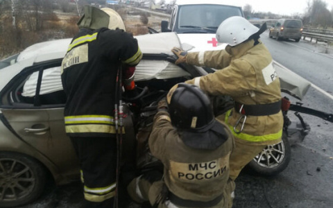 В страшном ДТП под Кольчугино пострадали 6 человек