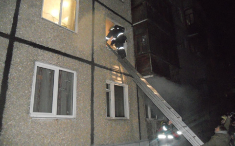 Вчера вечером на пожаре во Владимире спасли 14 человек