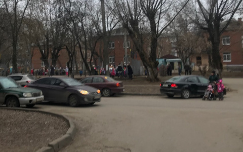 Во Владимире срочно эвакуировали мэрию и несколько школ