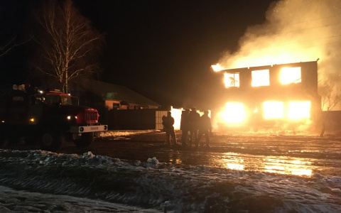 Пожар в Коврове унес жизнь женщины и 160 квадратных метров