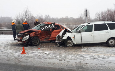 Смертельное ДТП под Ковровом: автомобили столкнулись лоб в лоб
