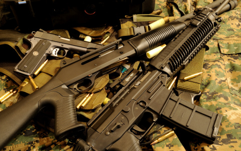 Владимирские военнослужащие продали детали оружия на 7,7 миллионов рублей