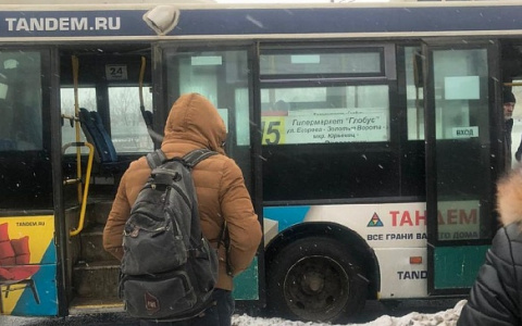Во Владимире прямо на ходу задымился автобус