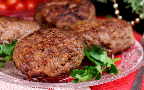 В Александрове обнаружили “опасные” котлеты