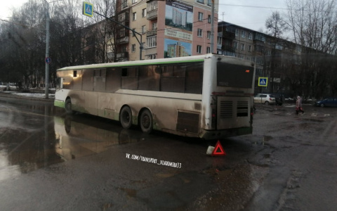 Во Владимире сломавшийся автобус перекрыл движение