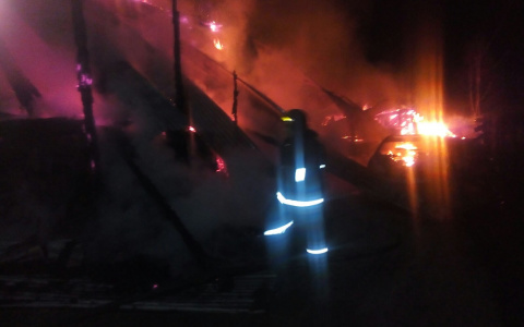 В Собинском районе сегодня ночью горел дом