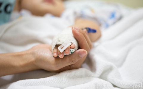 Молодая семья из Владимира винит врачей в смерти их 2-летнего сына