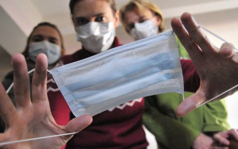 Врачи рассказали об опасности медицинских масок