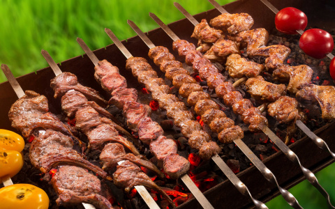 Стало известно, продлят ли режим самоизоляции на майский праздники