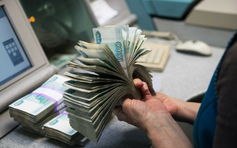 Владимирские предприятия начали оформлять беспроцентные кредиты на выплату зарплаты