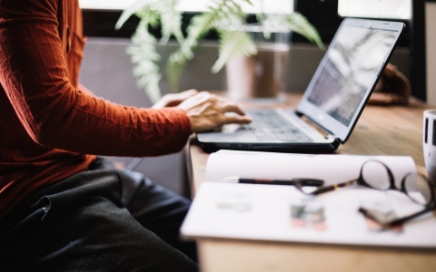 Кто работает в карантин?