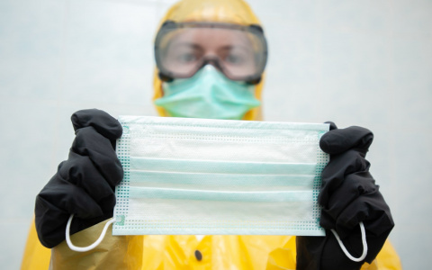 России предрекли череду карантинов до конца года