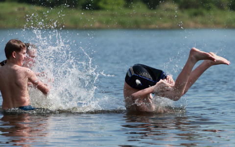 В МЧС назвали примерную дату открытия купального сезона