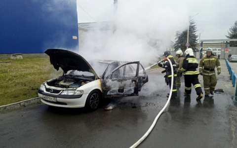 В Коврове автомобиль загорелся прямо на ходу