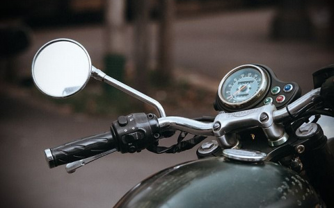 В Гусь-Хрустальном злоумышленники украли мотоцикл и спрятали его в лесу