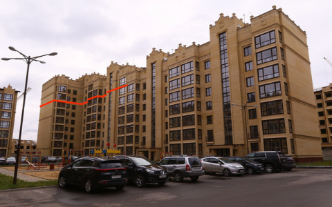 Дом с лишними этажами во Владимире может начать разрушаться