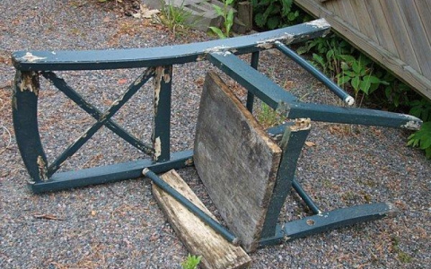 Житель Петушков убил родного деда стулом