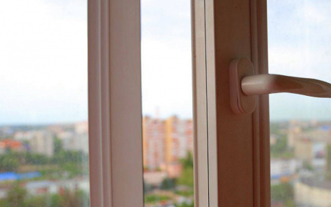 Во Владимире ребенок чудом выжил, упав с девятого этажа