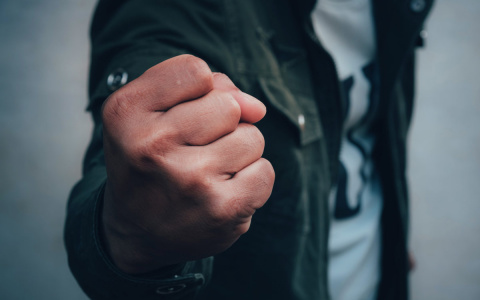 19-летний вязниковец ударил участкового по лицу